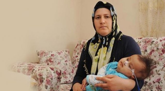 İlaç parası çalınan 1.5 yaşındaki Menesa hayatını kaybetti İlaç parası çalınan 1.5 yaşındaki Menesa hayatını kaybetti