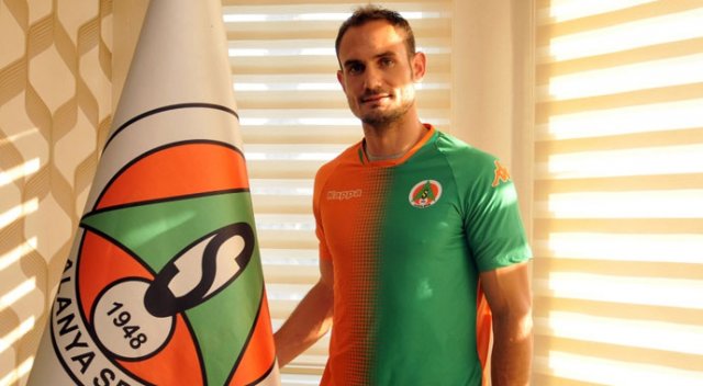 İspanyol stoper Alanyaspor’da