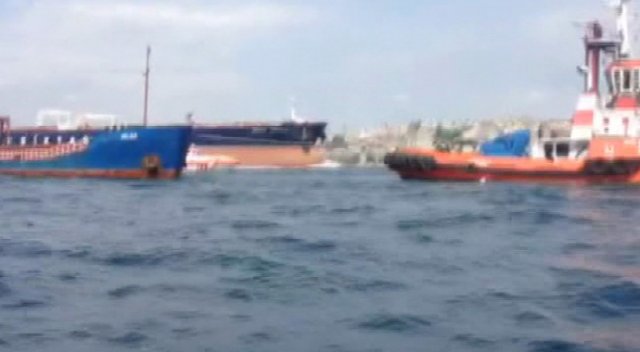İstanbul Boğazı’nda hareketli dakikalar İstanbul Boğazı’nda hareketli dakikalar