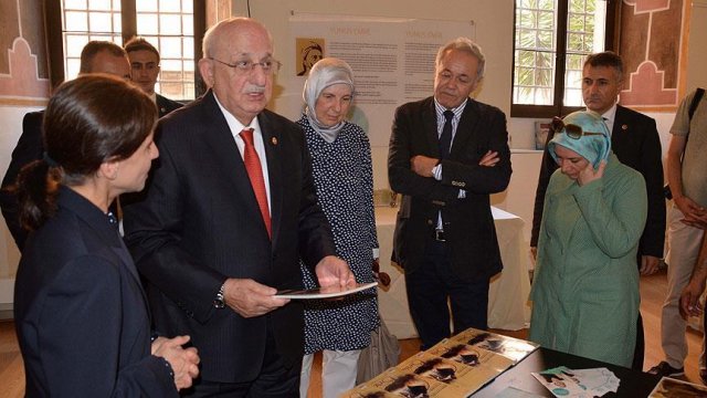 Kahraman Roma'da Yunus Emre Enstitüsü'nü ziyaret etti