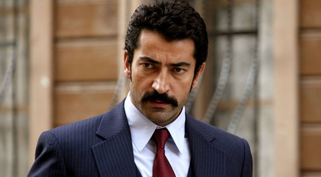 Kenan İmirzalıoğlu'ndan darbe girişimine büyük tepki Kenan İmirzalıoğlu'ndan darbe girişimine büyük tepki