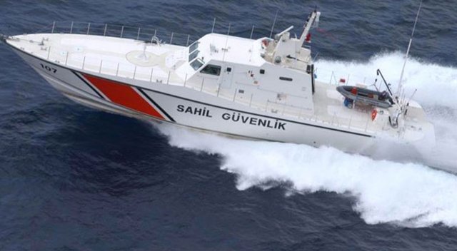 Kocaeli&#039;nde 2 asker sahil güvenlik botuyla kaçarken yakalandı