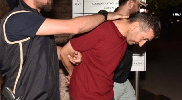 Köprüyü kapatmakla görevlendirilen albay yakalandı Köprüyü kapatmakla görevlendirilen albay yakalandı