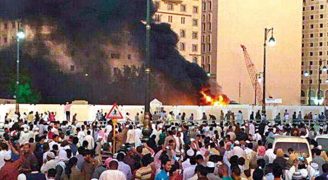 Medine&#039;de canlı bomba dehşeti, 6 ölü 10 yaralı