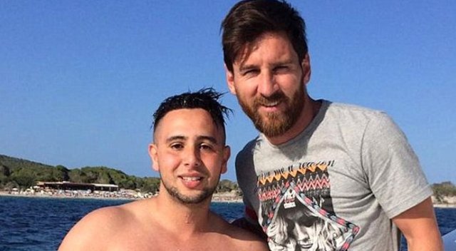 Messi aşkı neler yaptırıyor... Messi aşkı neler yaptırıyor...