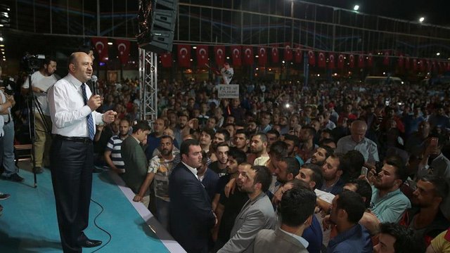 Milli Savunma Bakanı Işık: TSK&#039;nın içine de bir ur gibi sızmışlar