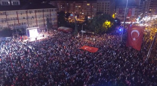Onlar &#039;Vatan sana canım feda&#039; diyenler