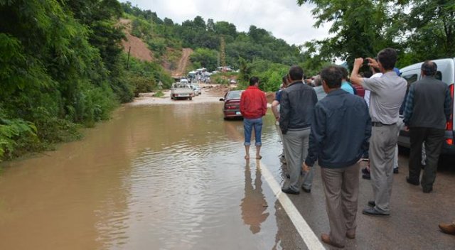Ordu'da 2 kişi sele kapılarak hayatını kaybetti Ordu'da 2 kişi sele kapılarak hayatını kaybetti