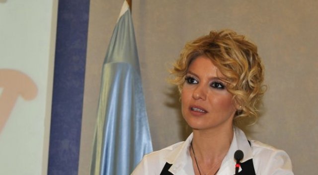 Sosyal medya Gülben Ergen'i konuştu Sosyal medya Gülben Ergen'i konuştu