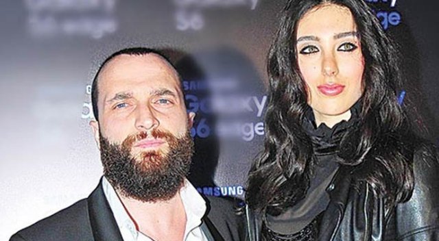 Berkay ile sevgilisi Özlem Katipoğlu evleniyor Berkay ile sevgilisi Özlem Katipoğlu evleniyor