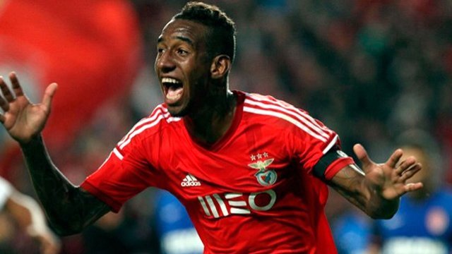 Beşiktaş, Benfica'dan Anderson Talisca'yı 2 yıllığına kiraladı Beşiktaş, Benfica'dan Anderson Talisca'yı 2 yıllığına kiraladı