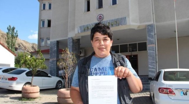 Darbe girişiminden sonra mahkemeye koştu, yeni adı Faruk oldu Darbe girişiminden sonra mahkemeye koştu, yeni adı Faruk oldu