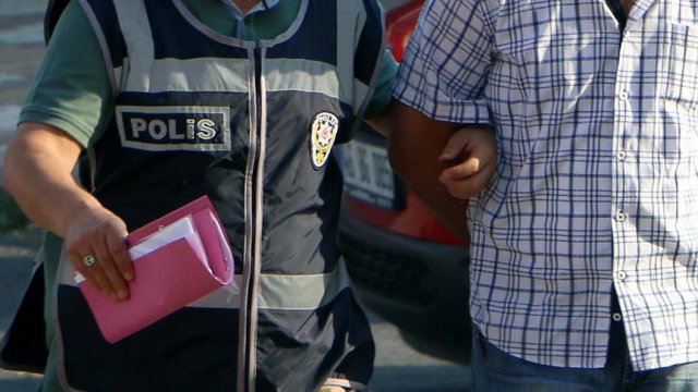 FETÖ'nün medya yapılanmasına operasyonda isimler belli oldu FETÖ'nün medya yapılanmasına operasyonda isimler belli oldu
