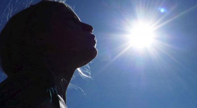 Hava sıcaklığı Cumartesi günü düşüyor! Yaz Eylül'de de sürecek Hava sıcaklığı Cumartesi günü düşüyor! Yaz Eylül'de de sürecek