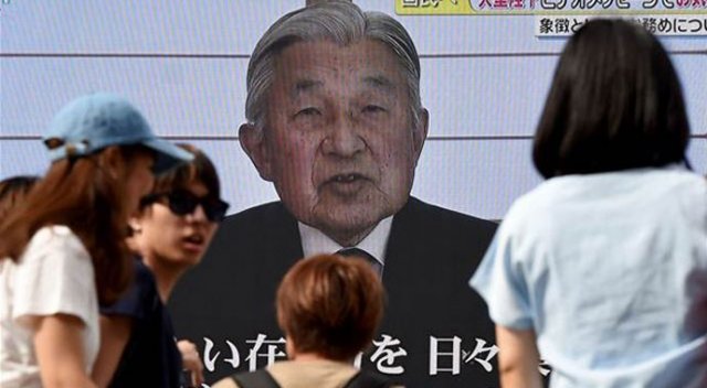 Japon İmparatoru Akihito'dan veda sinyali Japon İmparatoru Akihito'dan veda sinyali