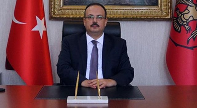Konya'da 2 bin 479 kişi açığa alındı, 242 kişi tutuklandı Konya'da 2 bin 479 kişi açığa alındı, 242 kişi tutuklandı