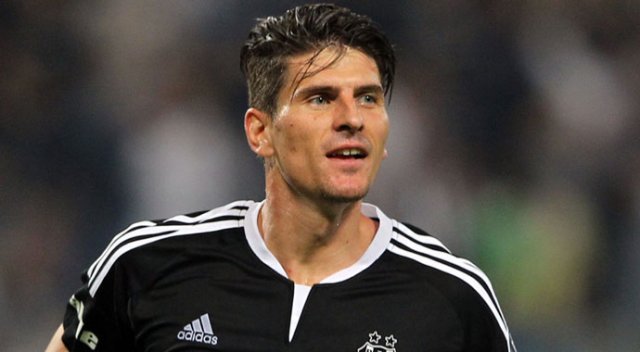 Mario Gomez ile yeniden... Mario Gomez ile yeniden...