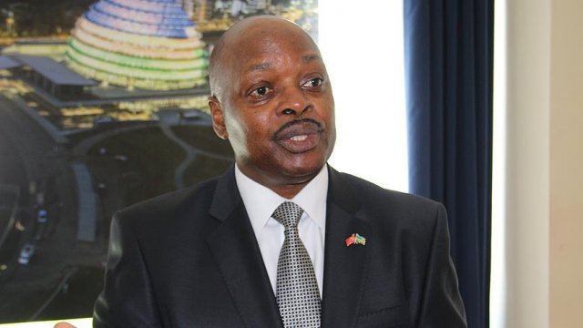 Ruanda FETÖ okulunu devredecek