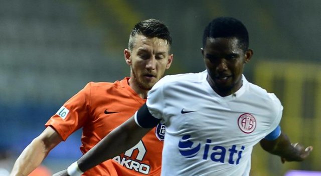 Samuel Eto’o için görüşmeler başladı