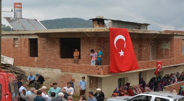 Şehidin yapımı yarım kalan evi bitirilecek Şehidin yapımı yarım kalan evi bitirilecek