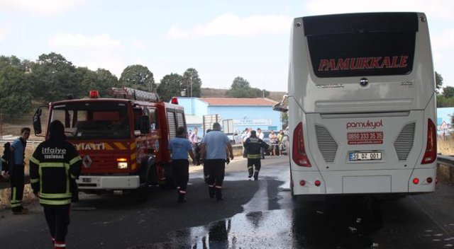 Tekirdağ'da yolcu otobüsü kamyonla çarpıştı, 7 yaralı var Tekirdağ'da yolcu otobüsü kamyonla çarpıştı, 7 yaralı var