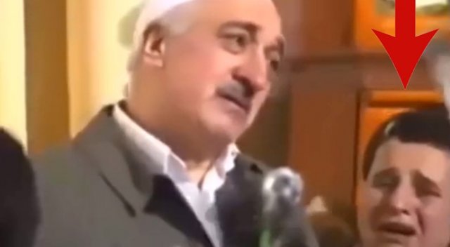 ’Yelpazeci çocuk’ gözaltına alındı ’Yelpazeci çocuk’ gözaltına alındı
