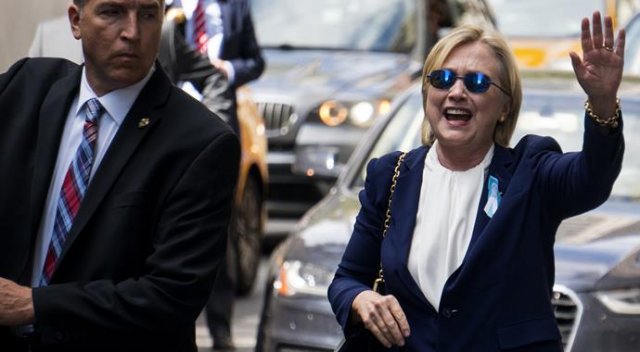ABD seçimlerinde son anket Clinton'ı 5 puan önde gösteriyor ABD seçimlerinde son anket Clinton'ı 5 puan önde gösteriyor