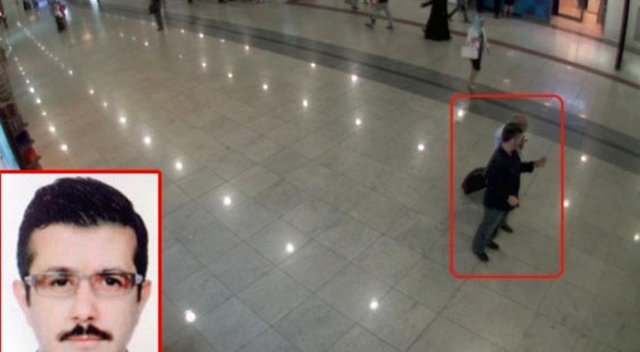Adil Öksüz'ü karşılayan kişi FETÖ'nün Rusya imamı çıktı Adil Öksüz'ü karşılayan kişi FETÖ'nün Rusya imamı çıktı