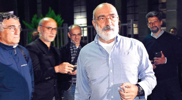 Ahmet Altan tutuklanıp Silivri’ye konuldu Ahmet Altan tutuklanıp Silivri’ye konuldu