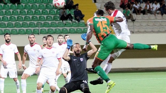 Alanyaspor'a büyük şok! Kupa maçında... Alanyaspor'a büyük şok! Kupa maçında...