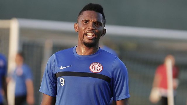 Antalyaspor'da Eto'o kadro dışı bırakıldı Antalyaspor'da Eto'o kadro dışı bırakıldı