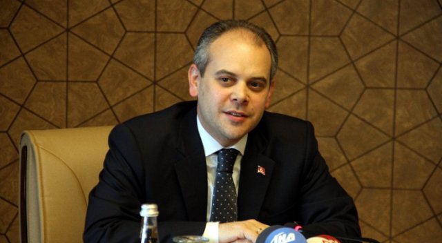 Bakan Kılıç&#039;tan milli halterci Muratlı’ya tebrik