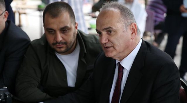 Bakan Özlü: 'Düzce 26 merkezden biri olacak' Bakan Özlü: 'Düzce 26 merkezden biri olacak'