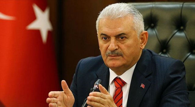 Başbakan: Bir tankımızın isabet aldığı bilgisi var