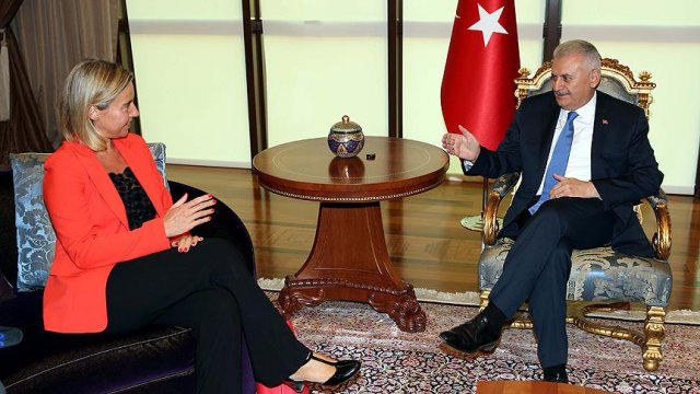 Başbakan Yıldırım, Mogherini ve Hahn&#039;ı kabul etti