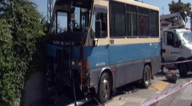 Başkent'te feci kaza: 2 yaralı Başkent'te feci kaza: 2 yaralı