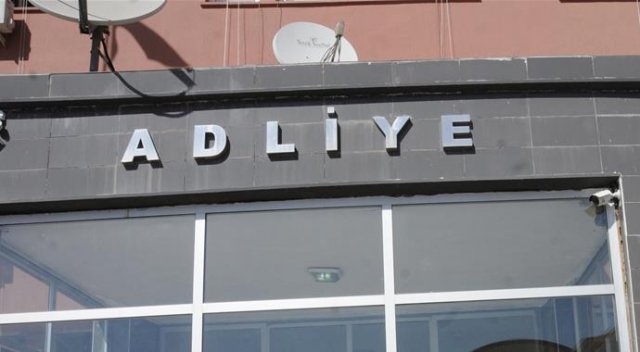 Belediye eş başkanları adliyeye çıkarıldı