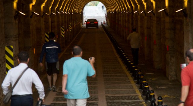 Beylerbeyi Sarayı Tüneli trafiğe açıldı Beylerbeyi Sarayı Tüneli trafiğe açıldı