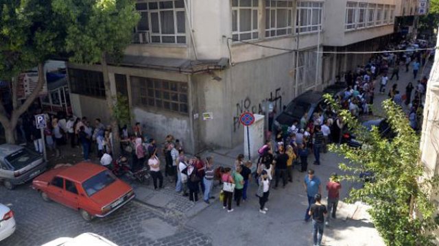 Binlerce kişi başvurunca izdiham yaşandı!