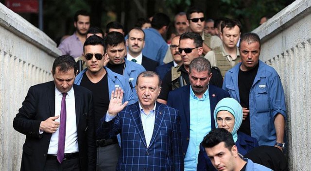 Cumhurbaşkanı Erdoğan&#039;dan kabir ziyareti