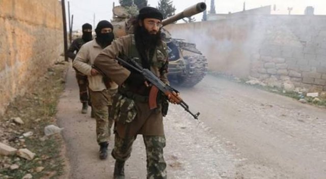 El Nusra'dan Esad'a büyük saldırı El Nusra'dan Esad'a büyük saldırı
