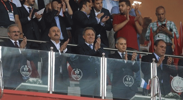 Emre, Bakanları mest etti: Ne acayip çocuk Emre, Bakanları mest etti: Ne acayip çocuk