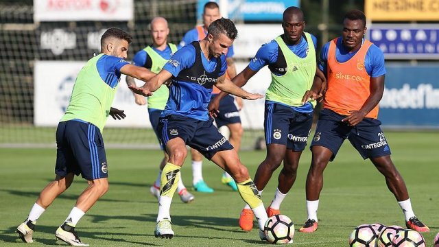 Fenerbahçe&#039;de gözler Zorya maçına çevrildi