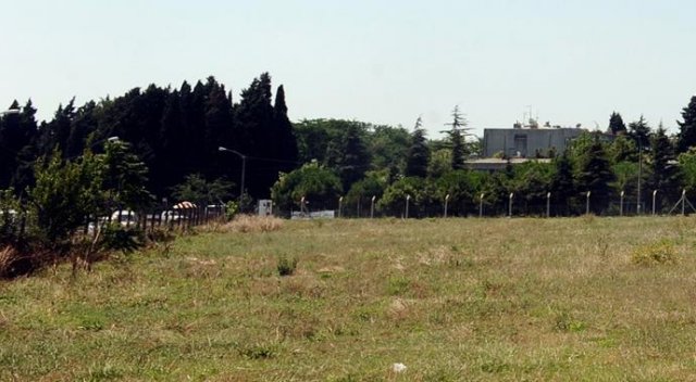 FETÖ'nün yaşlı kadının arsasına el koyduğu iddiası FETÖ'nün yaşlı kadının arsasına el koyduğu iddiası