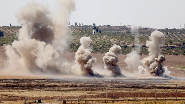 Fırat Kalkanı Harekatı'nda 103 DAEŞ hedefi imha edildi Fırat Kalkanı Harekatı'nda 103 DAEŞ hedefi imha edildi