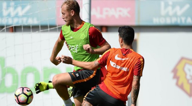 Galatasaray, derbi hazırlıklarına başladı