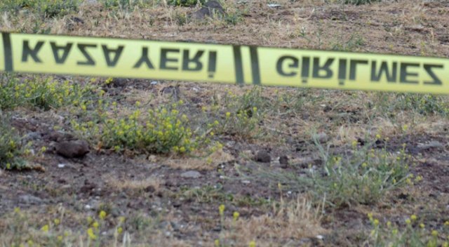 Genç kızın başını kestikten sonra yakmaya çalışırken yakalandılar Genç kızın başını kestikten sonra yakmaya çalışırken yakalandılar