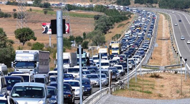 İçişleri Bakanlığı'ndan "dönüş trafiği" seferberliği İçişleri Bakanlığı'ndan "dönüş trafiği" seferberliği