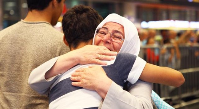 İlk hac kafilesi döndü İlk hac kafilesi döndü