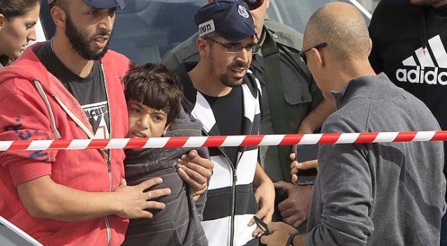 İsrail bir yılda bin Filistinli çocuğu gözaltına aldı İsrail bir yılda bin Filistinli çocuğu gözaltına aldı